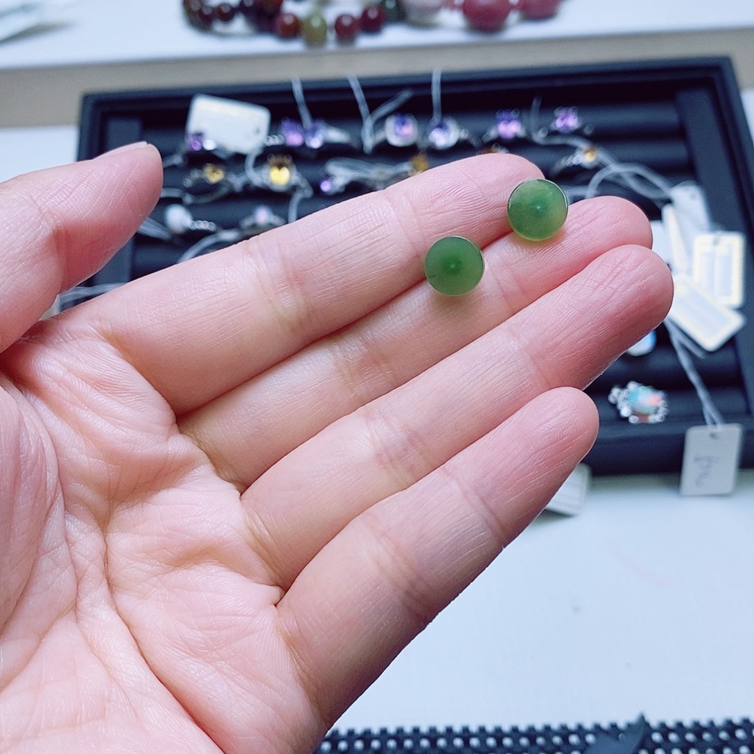 和田玉银S925镶嵌耳饰