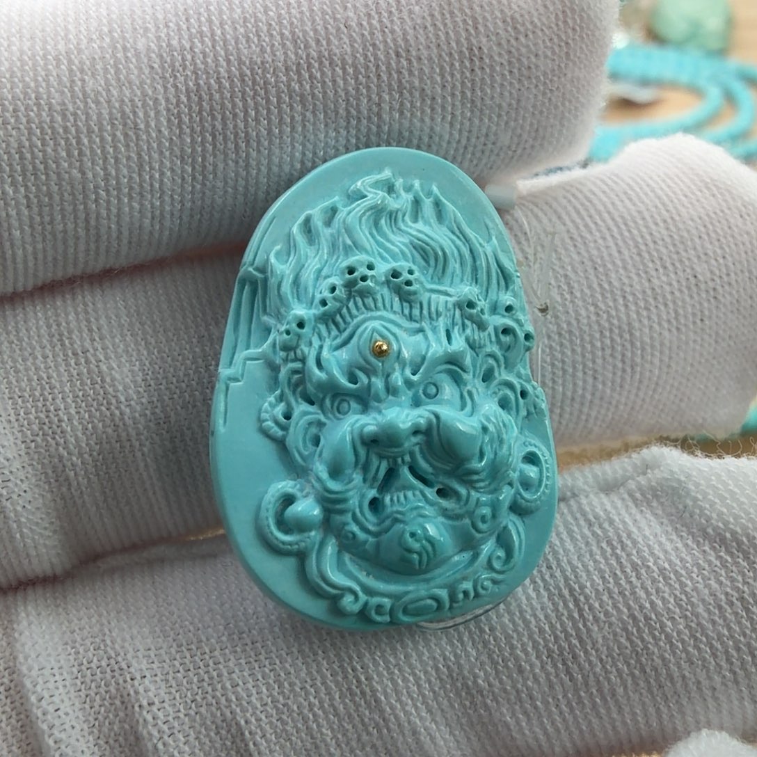 绿松石未镶嵌珠宝奇石