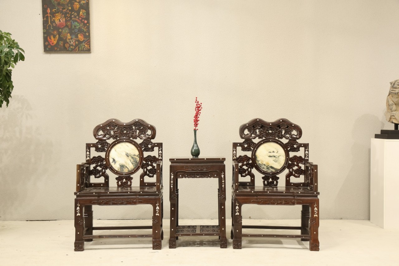 灵芝头太师椅一套