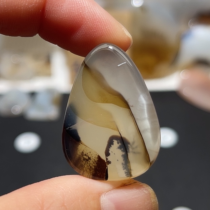 玛瑙/玉髓颈饰未镶嵌