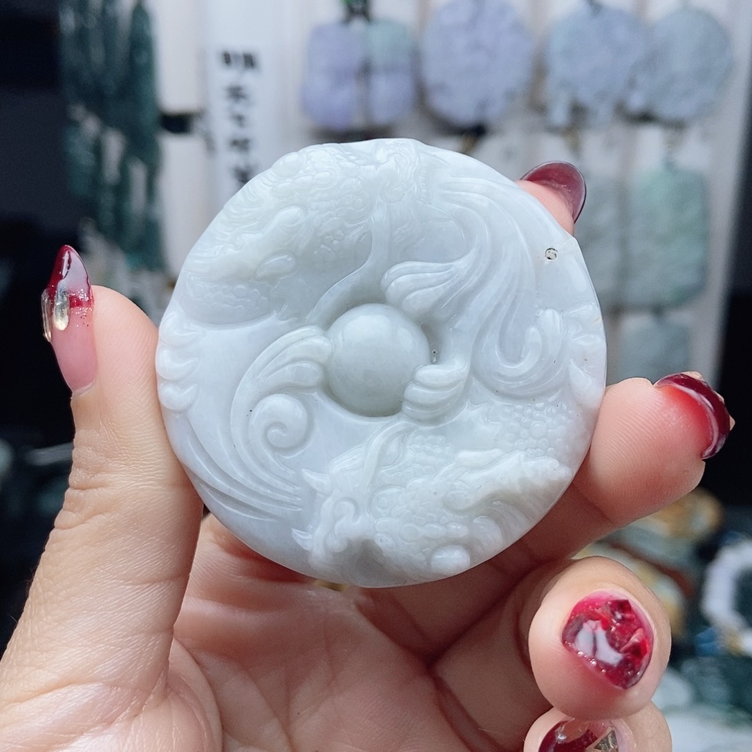 翡翠颈饰14K金镶嵌翡翠