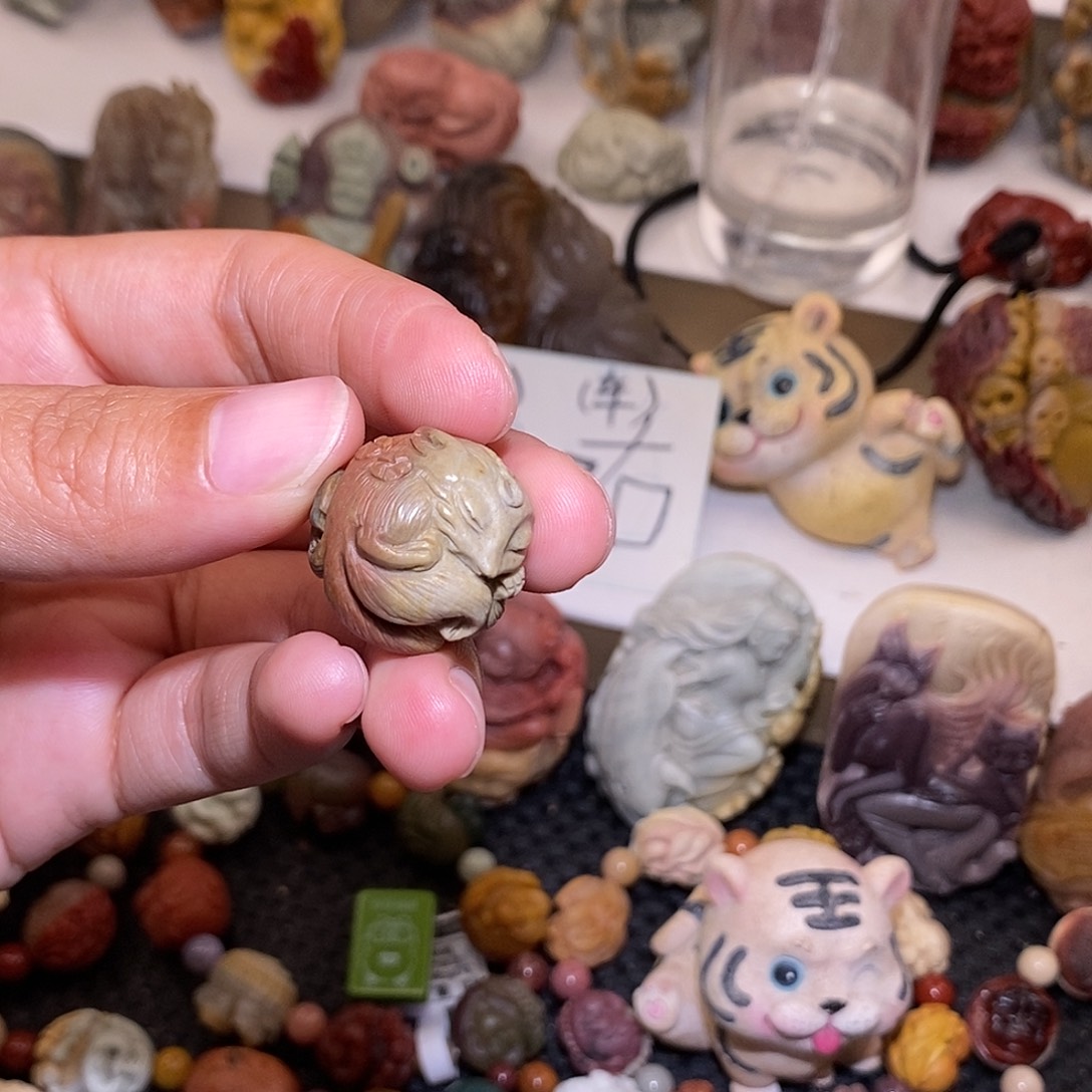 石英质玉（阿拉善玉）未镶嵌手链