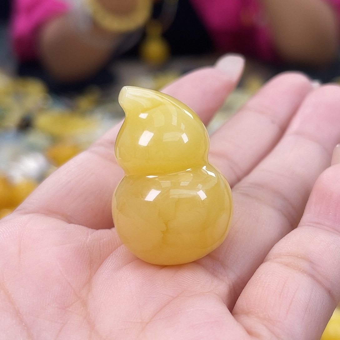 未镶嵌琥珀裸石琥珀h18