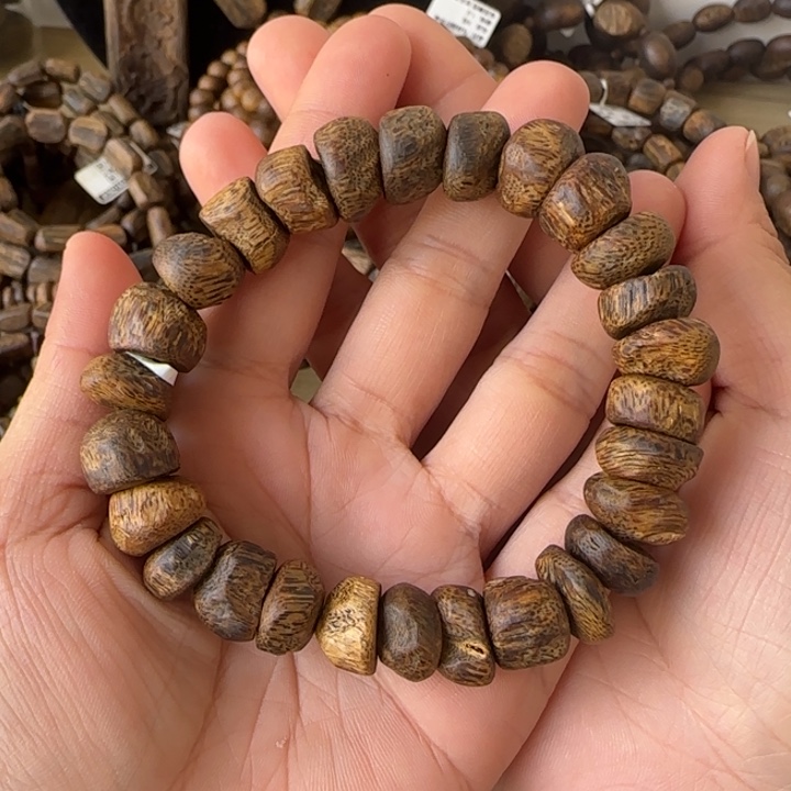 沉香手串陆河多样性发货一条卡13-22克