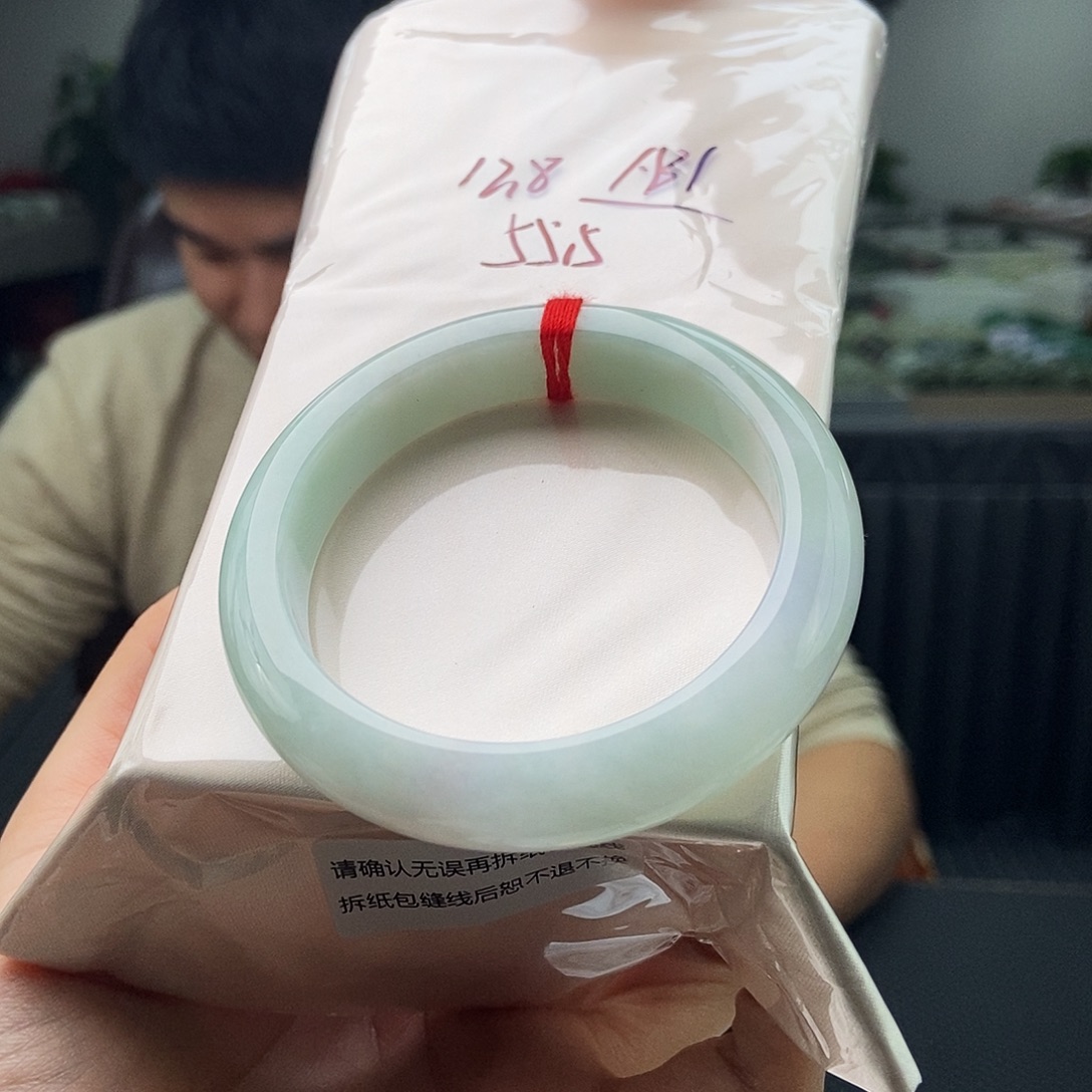 翡翠未镶嵌手镯拍一发一