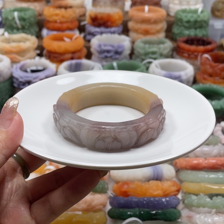 石英质玉未镶嵌手镯