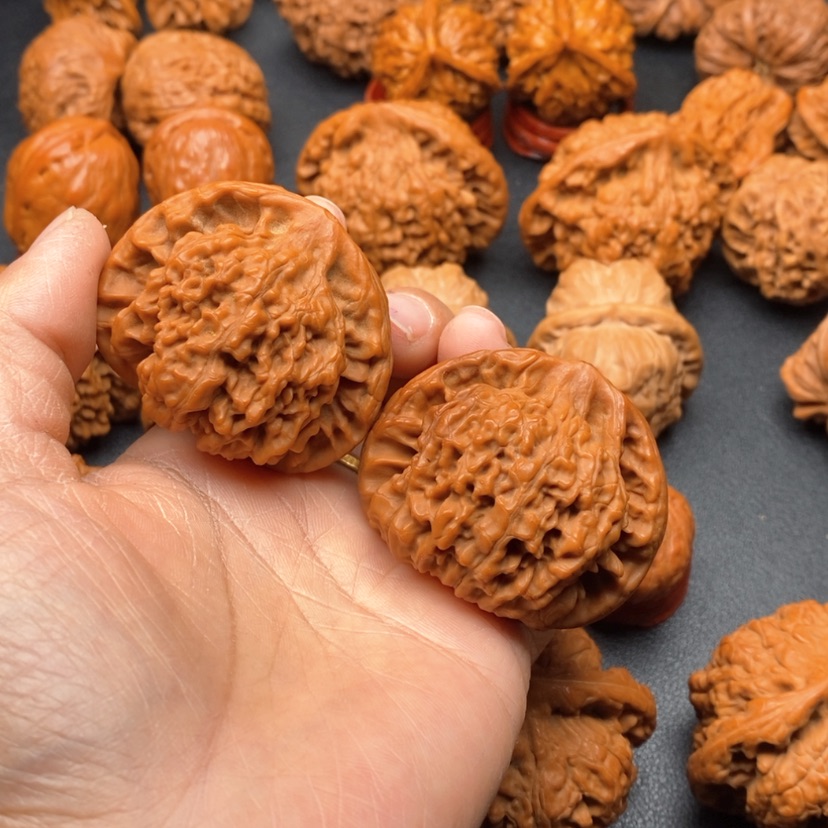 【闪购商品】文玩核桃把件喝****剧官帽