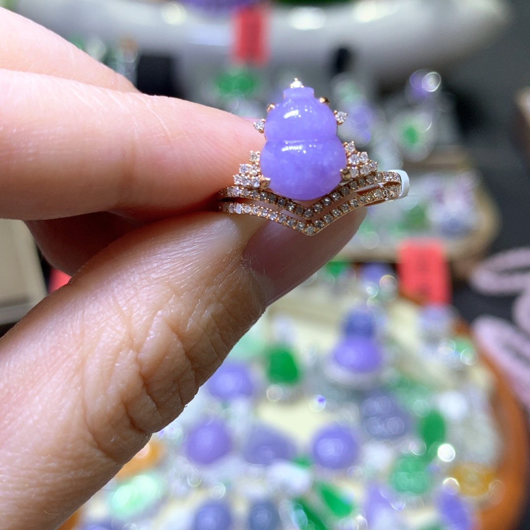 【闪购商品】翡翠颈饰18K金镶嵌翡翠吊坠项链