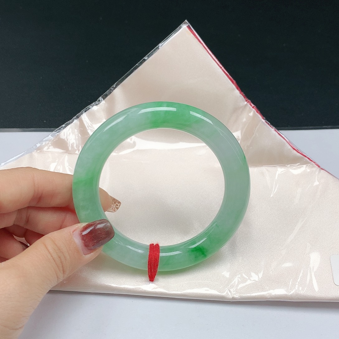 翡翠手镯未镶嵌S****?翡翠154