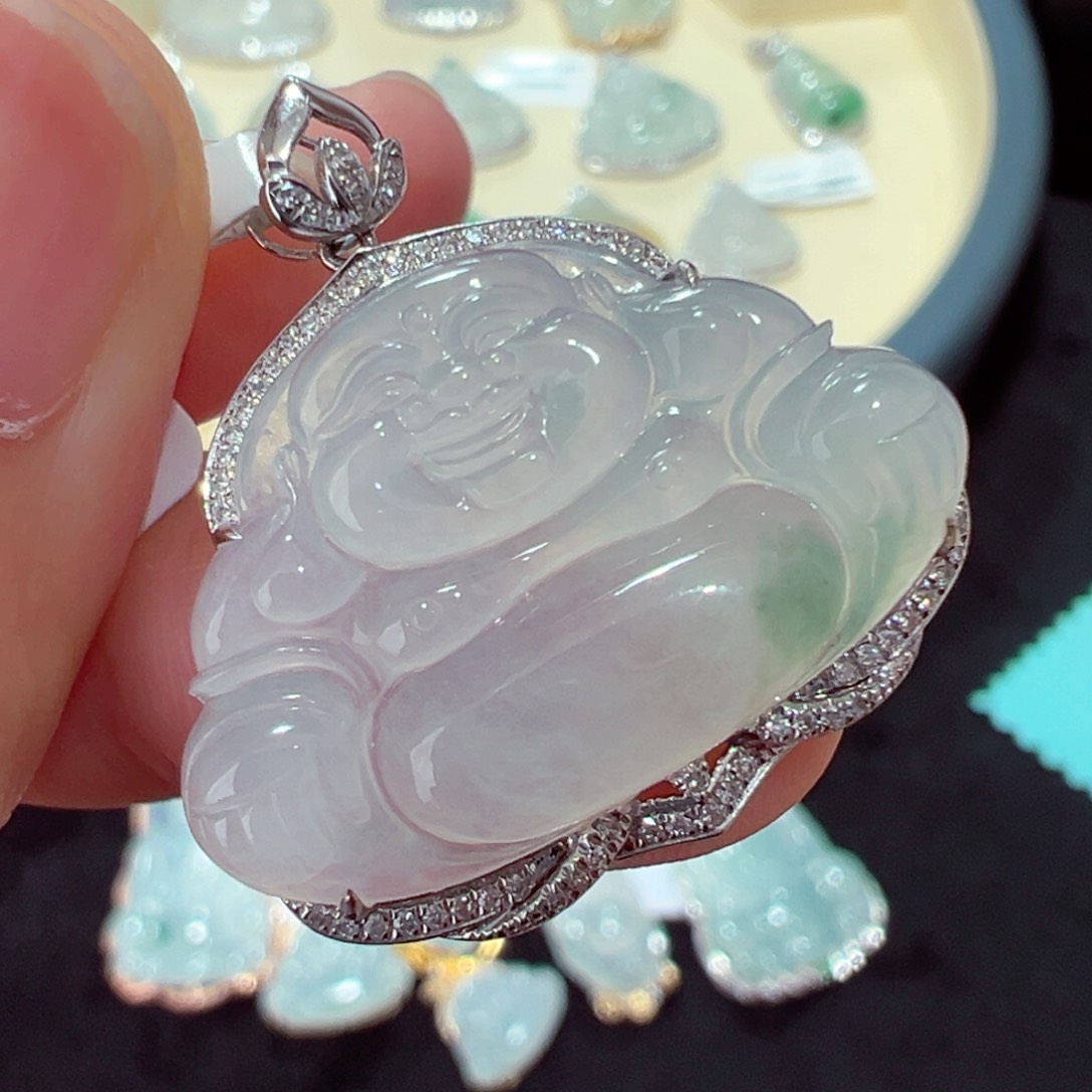 翡翠颈饰18K金镶嵌吊坠