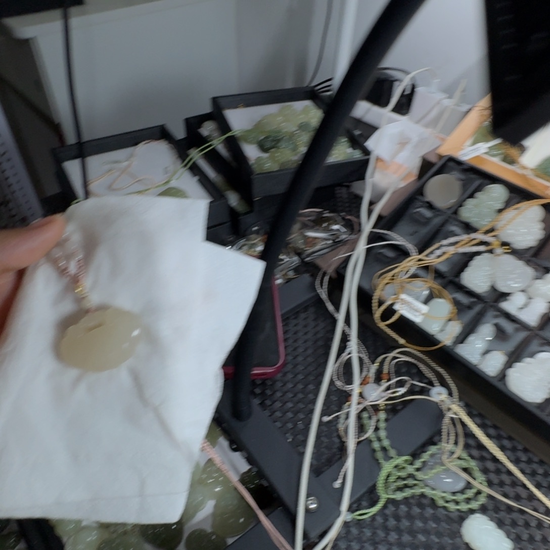 美***依颈饰未镶嵌和田玉