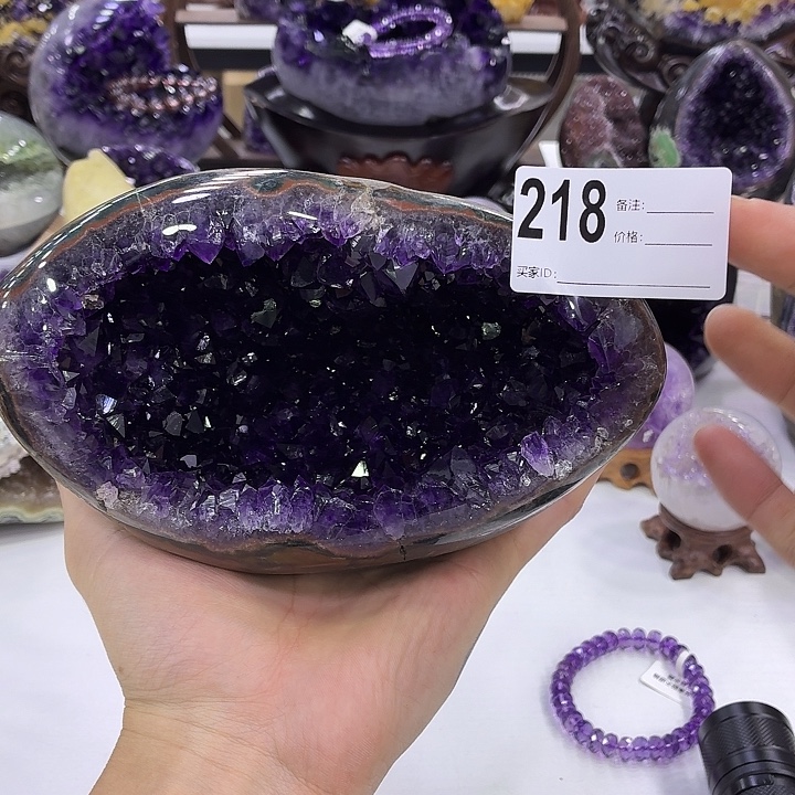 水晶未镶嵌大型摆件（非配饰）