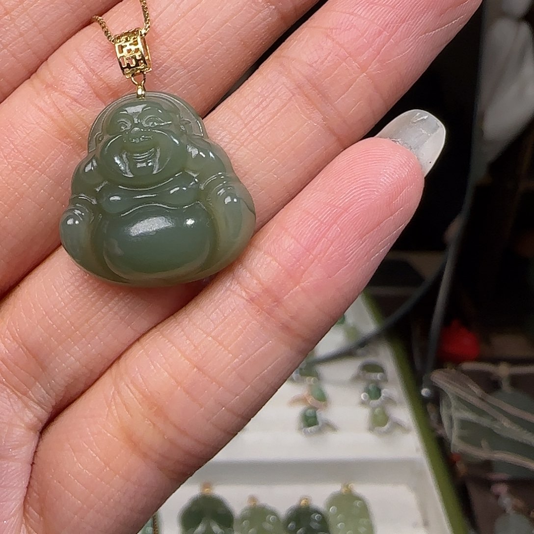 和田玉颈饰18K金镶嵌