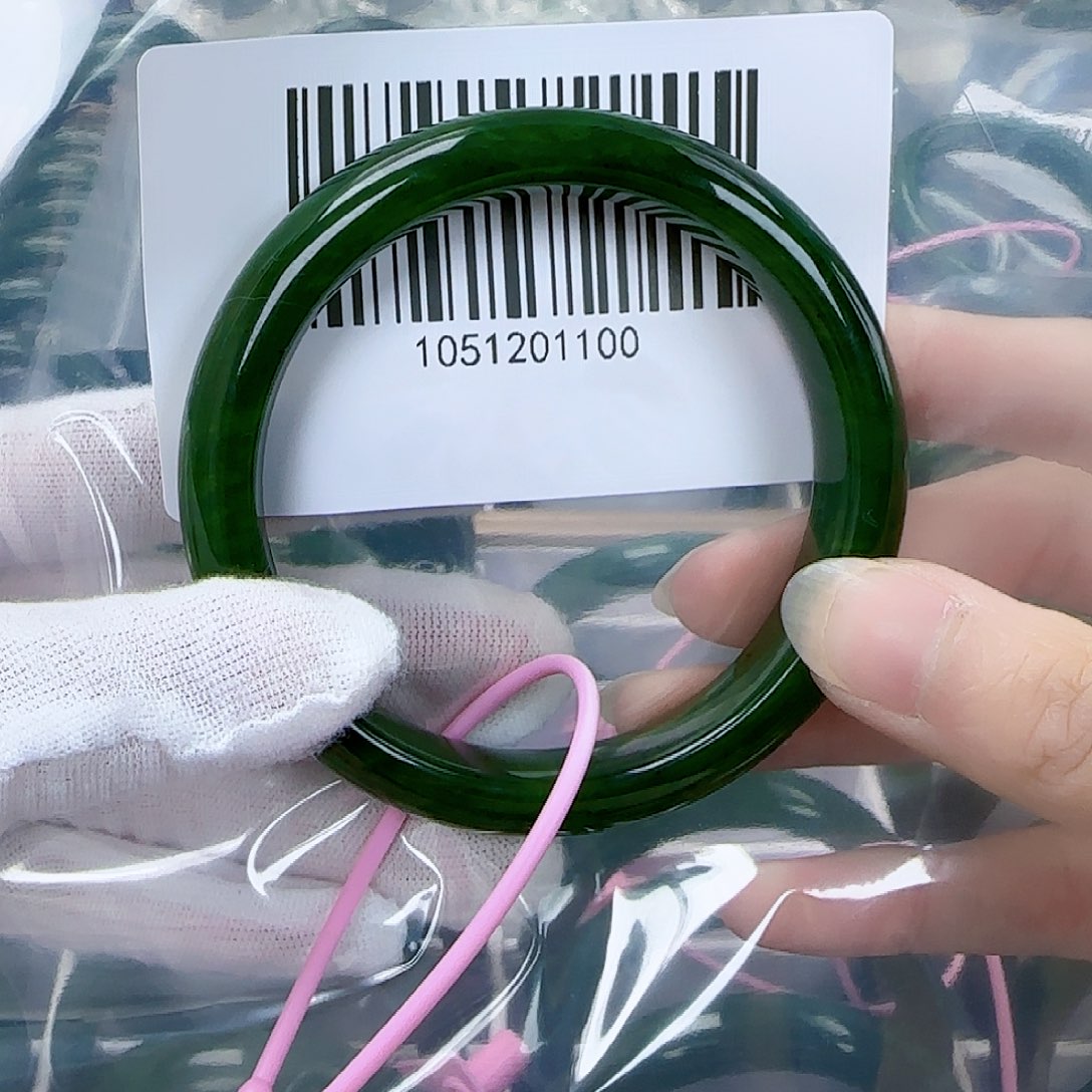 和田玉（碧玉）手镯未镶嵌59