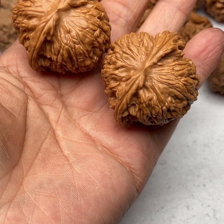 文玩核桃把件阿*石子