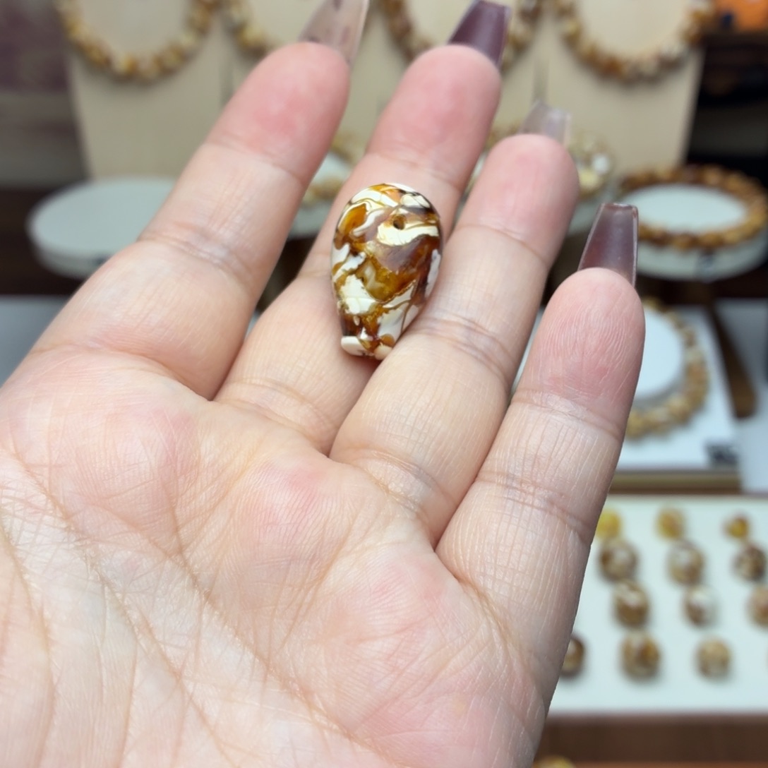 梵***@14mm沁色三通一个