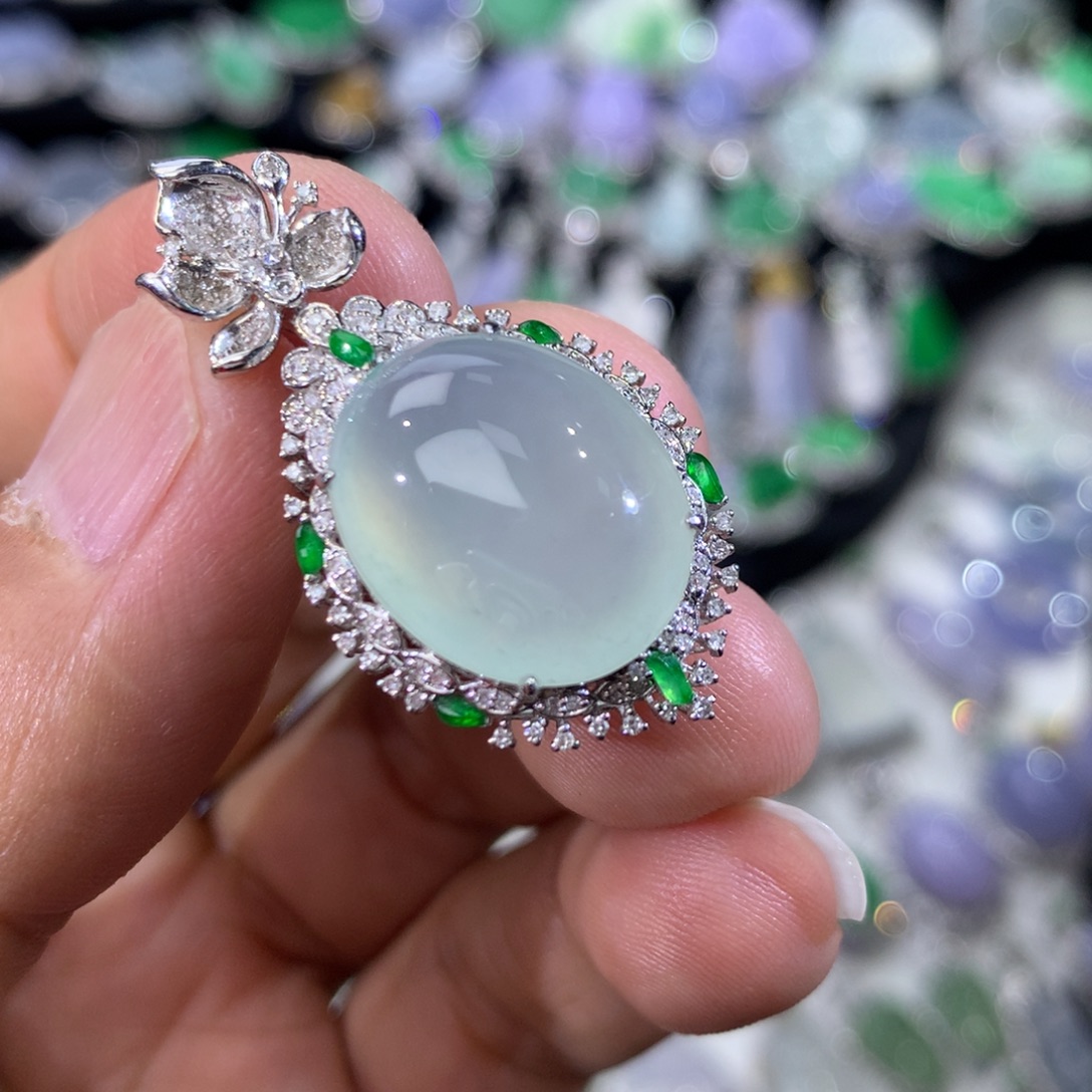 翡翠18K金镶嵌吊坠(不含链)