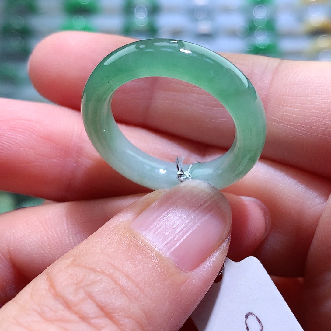 翡翠戒指未镶嵌19号
