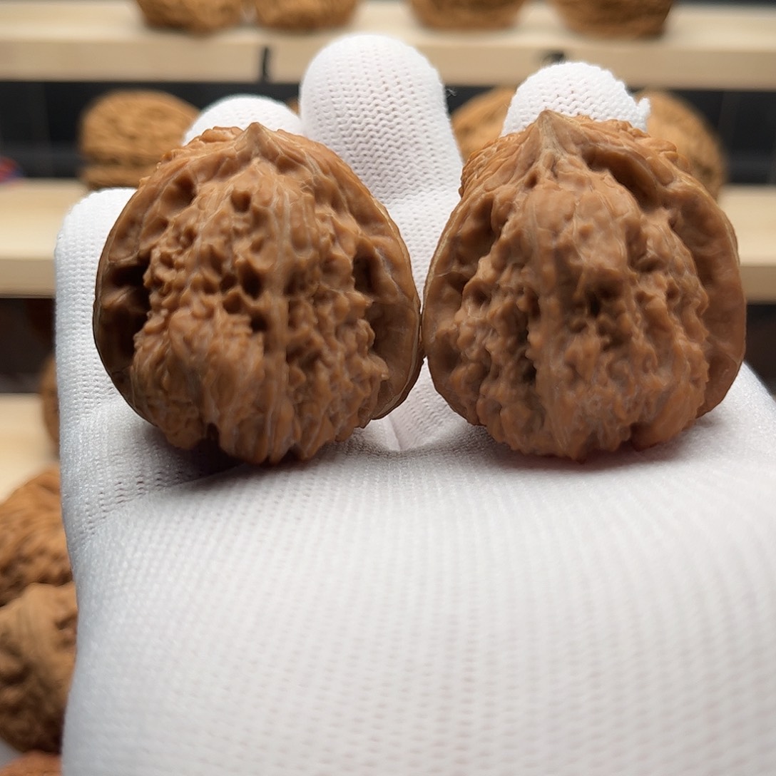 桃核吊坠137小兔子，