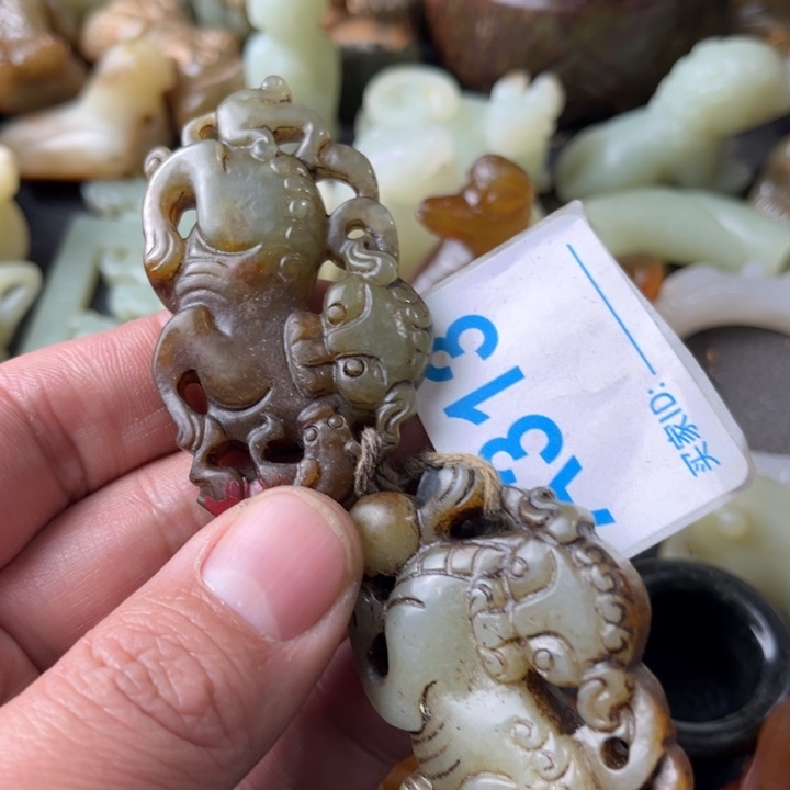 和田玉颈饰未镶嵌