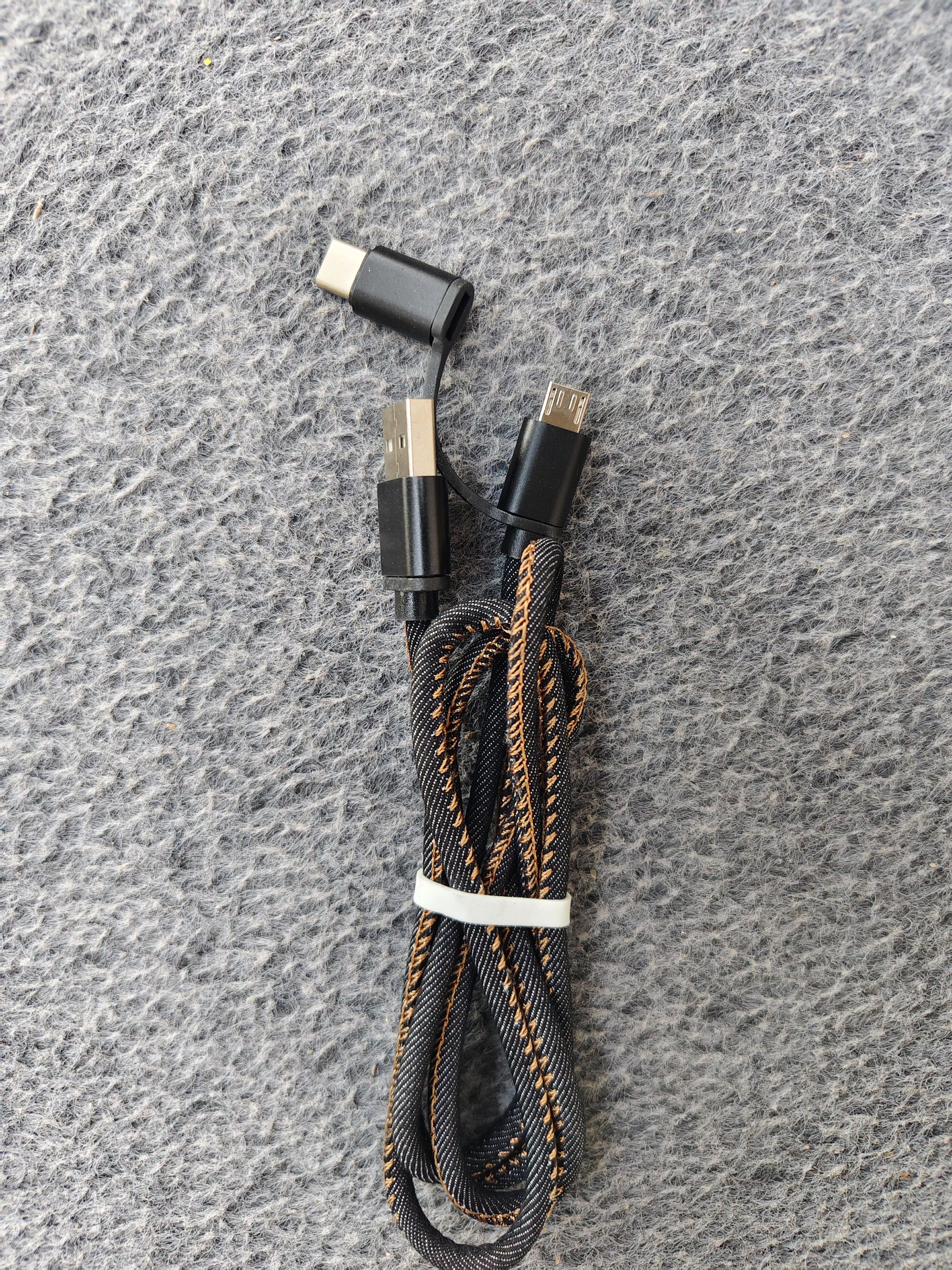 95新  9新 一拖二数据线（发4根）