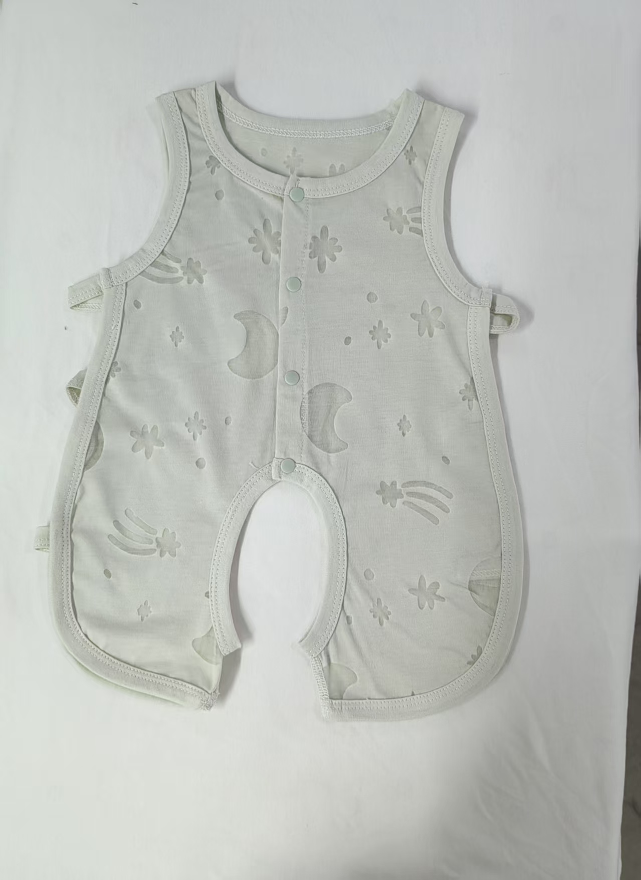 夏款透气镂空婴幼儿连身衣琵琶衣宝宝夏季薄款衣服爬服无骨