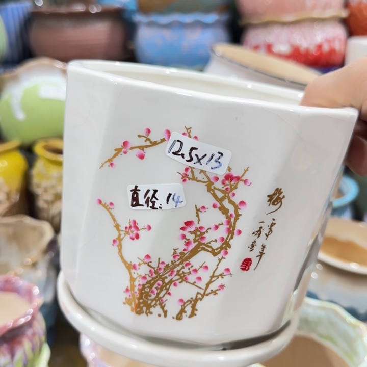 凑9块包邮，有孔，花盆