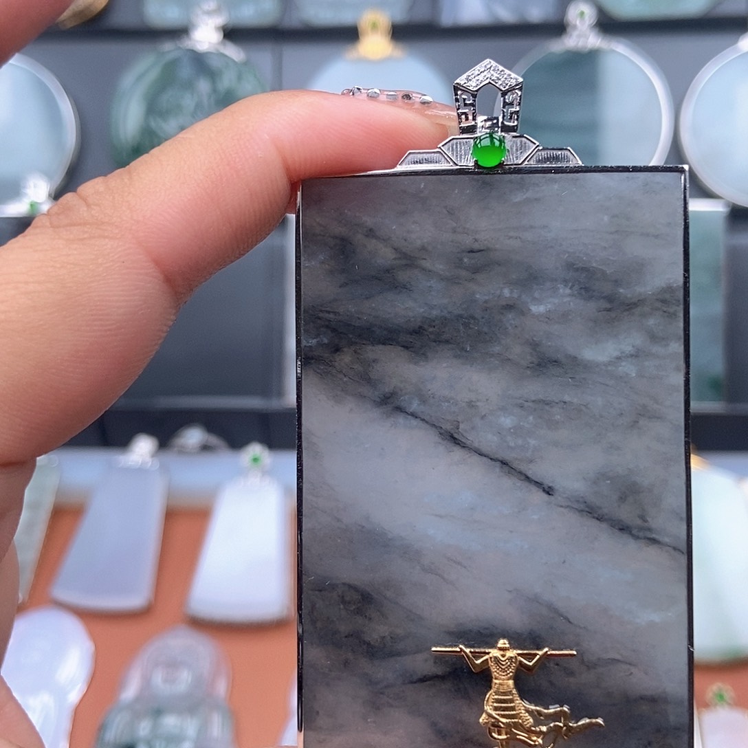 校***）翡翠18K金镶嵌吊坠(不含链)