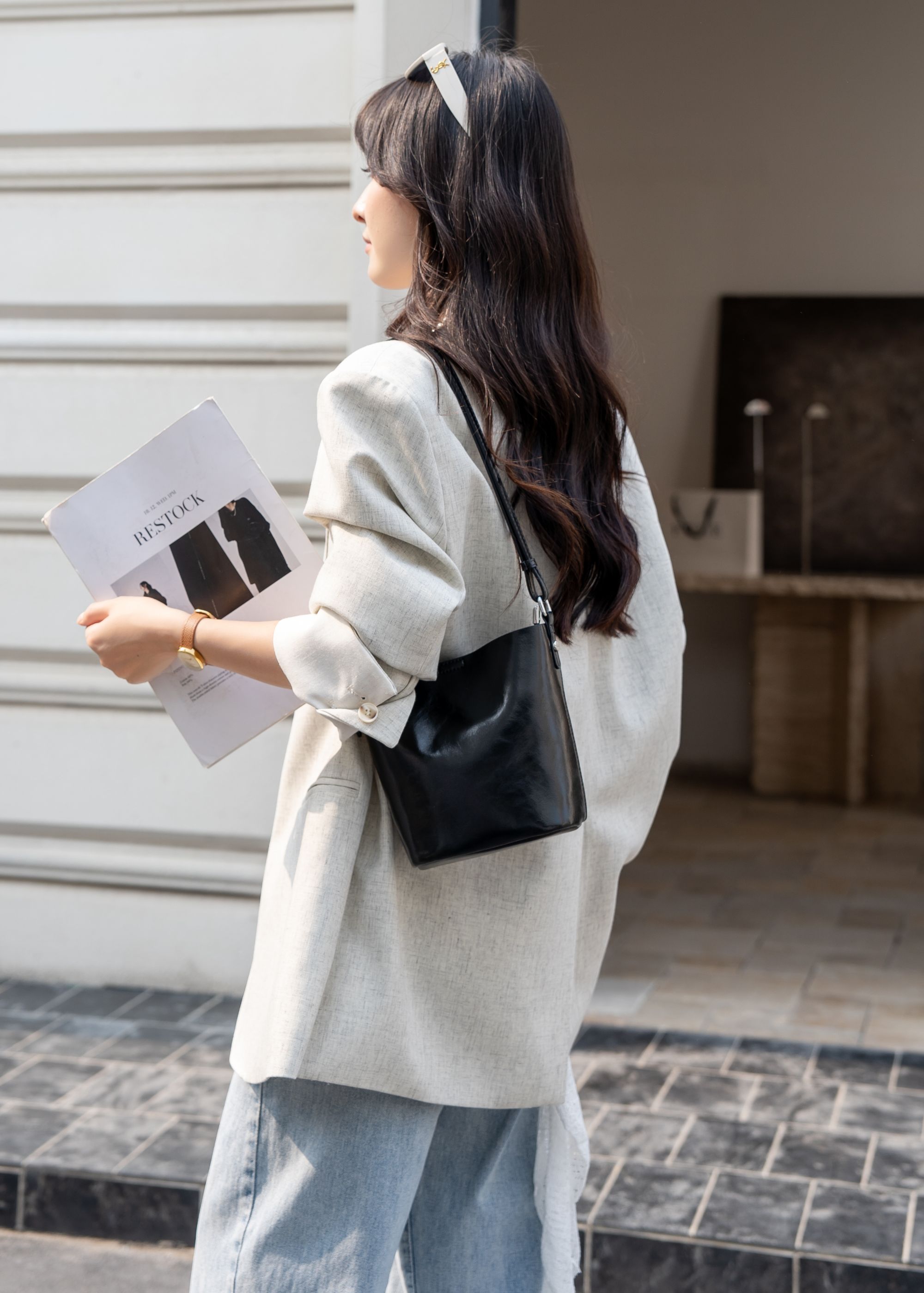 2025新款高级百搭软皮大容量单肩斜挎包水桶包