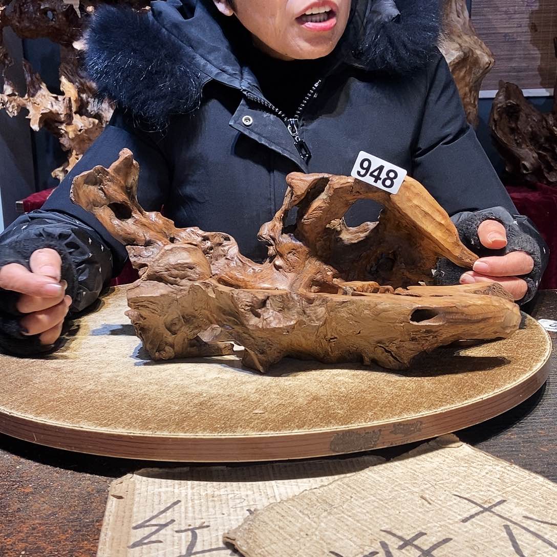 爱***乌948。株木随行根艺