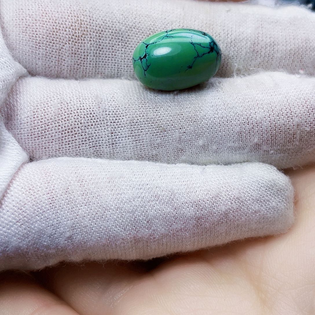绿松石未镶嵌饰品
