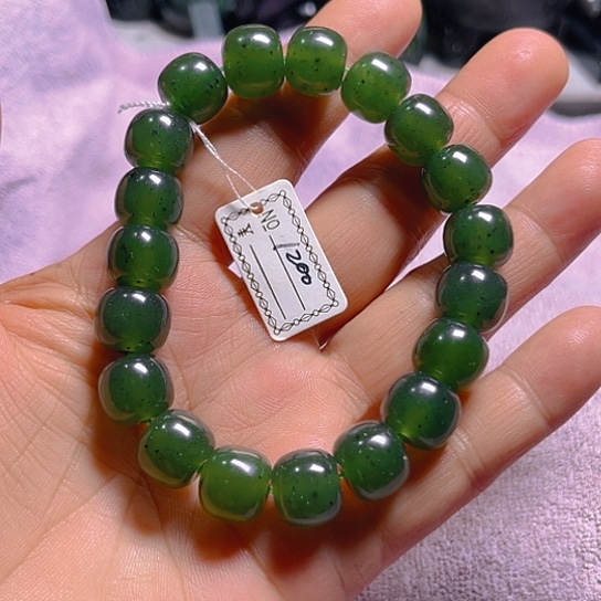 未镶嵌蛇纹石玉手链春****糖