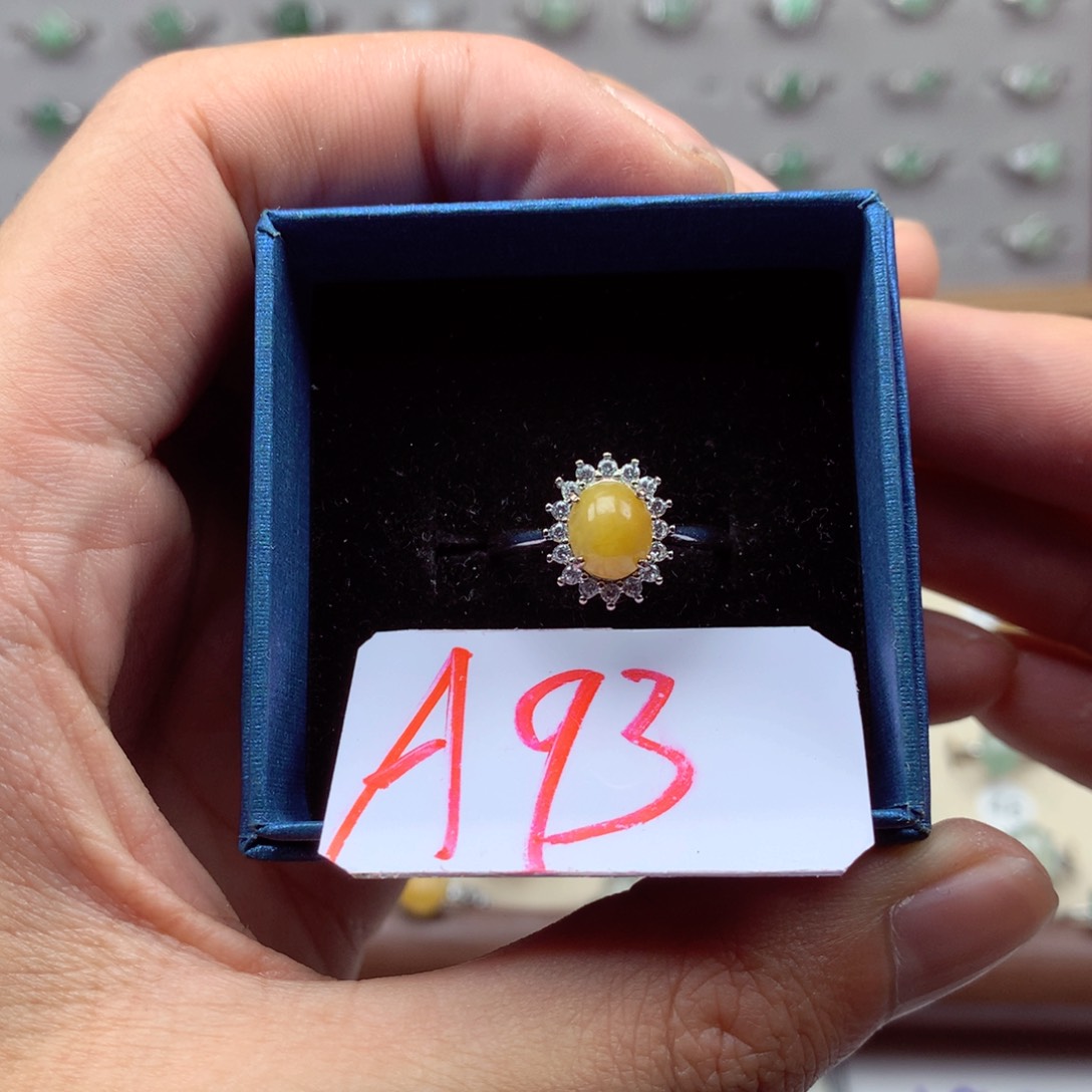 未镶嵌戒指翡翠厉**呀缅甸翡翠戒指