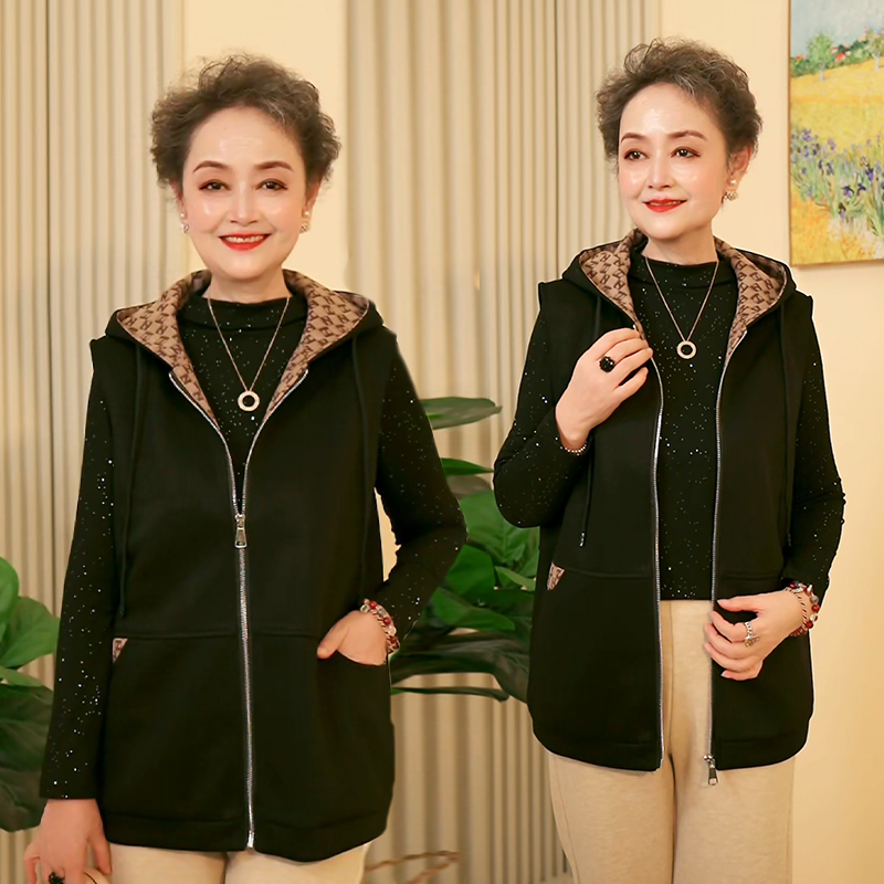 2025妈妈装新款马甲中老年人气质女装上衣服减龄秋装马夹洋气连帽