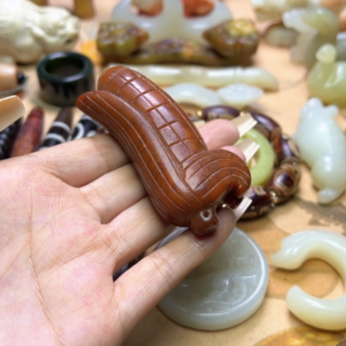 【闪购商品】蛇纹石玉颈饰未镶嵌