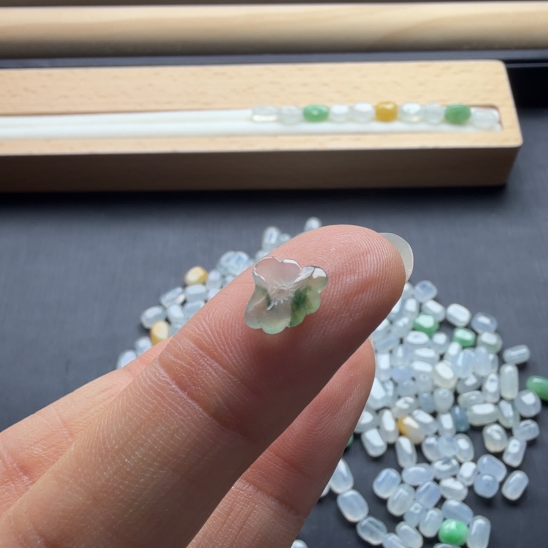 翡翠未镶嵌颈饰翡翠珠子项链