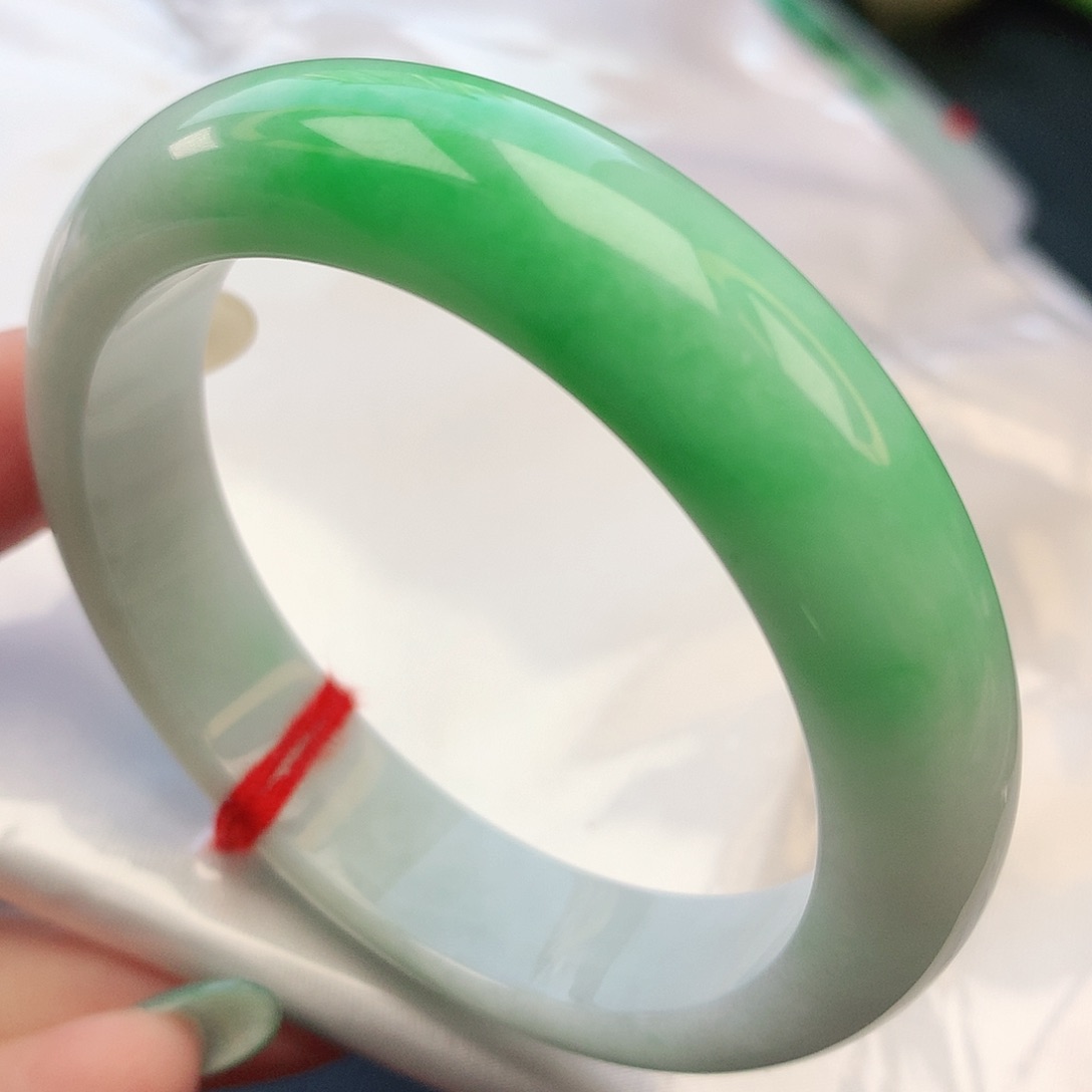 翡翠手镯未镶嵌51圈口882506