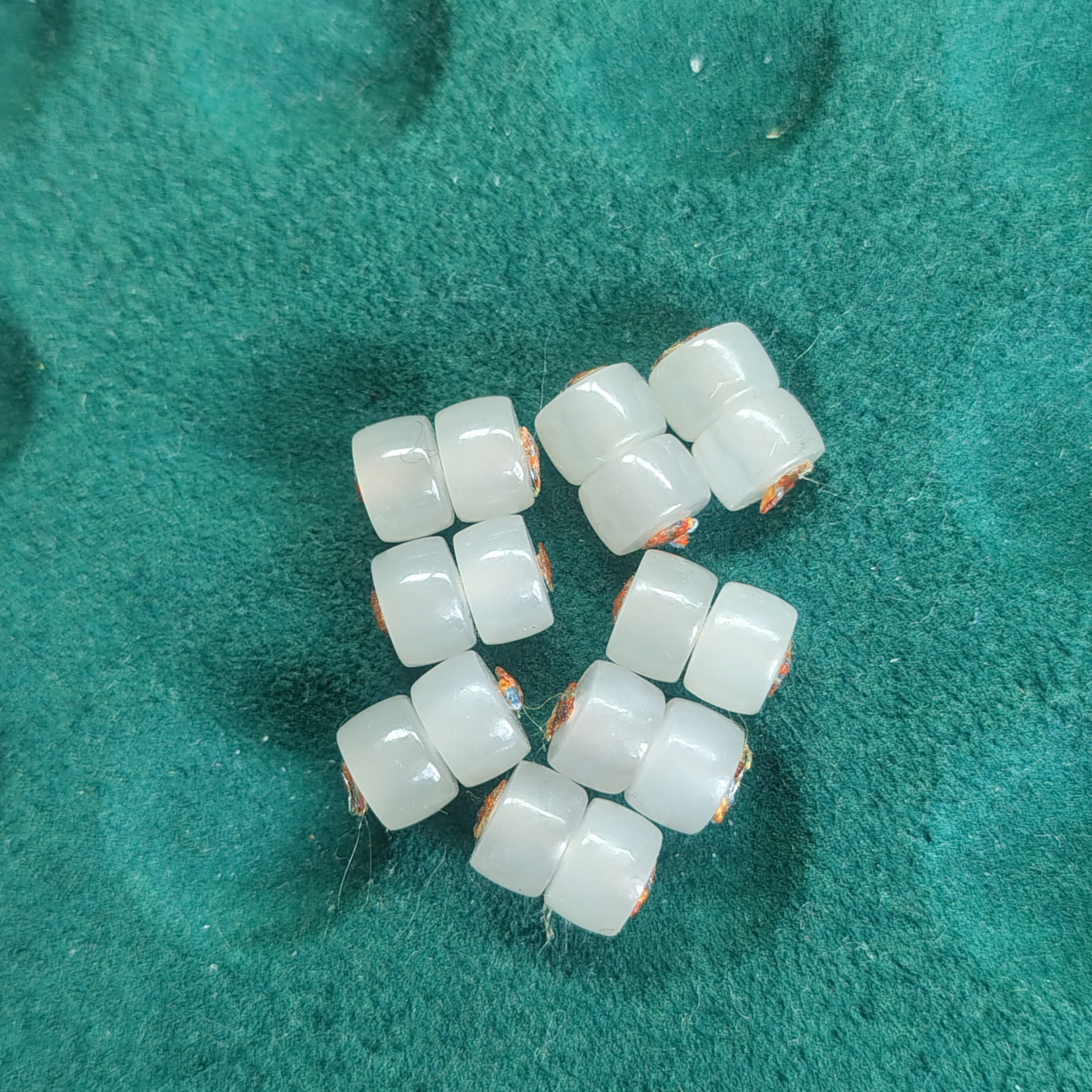 和田玉白玉药片直径6ⅹ3.8mm一对多样式发其一