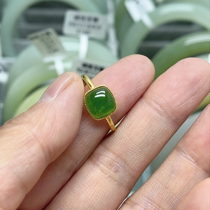 未镶嵌手镯和田玉（糖玉）