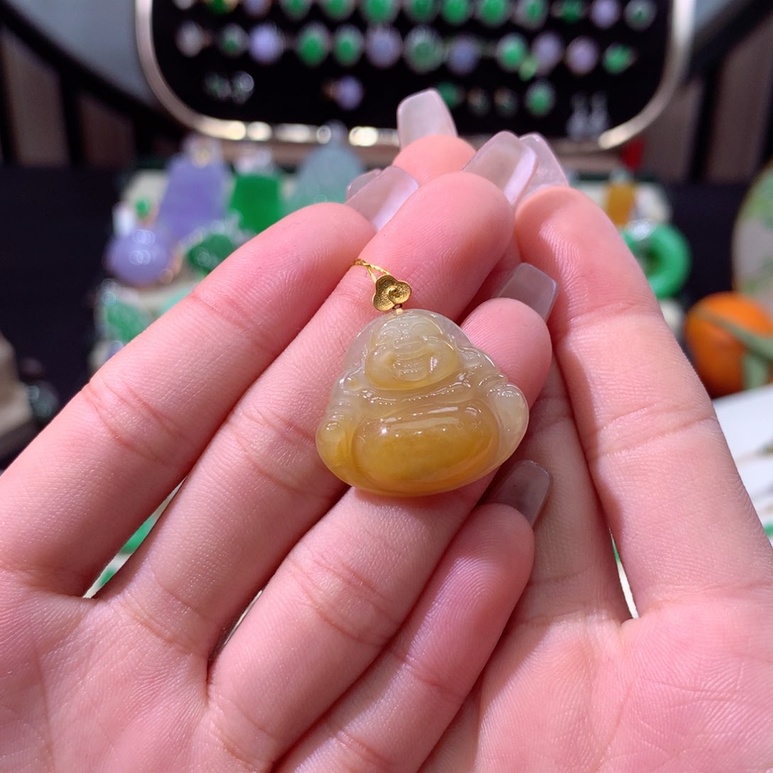 翡翠颈饰18K金镶嵌翡翠
