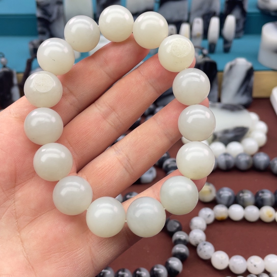 和田玉手串未镶嵌