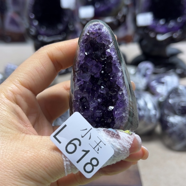 大型摆件（非配饰）未镶嵌水晶摆件