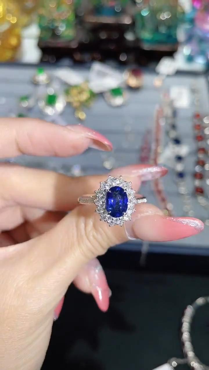 18K金镶嵌天然蓝宝石戒指两用款