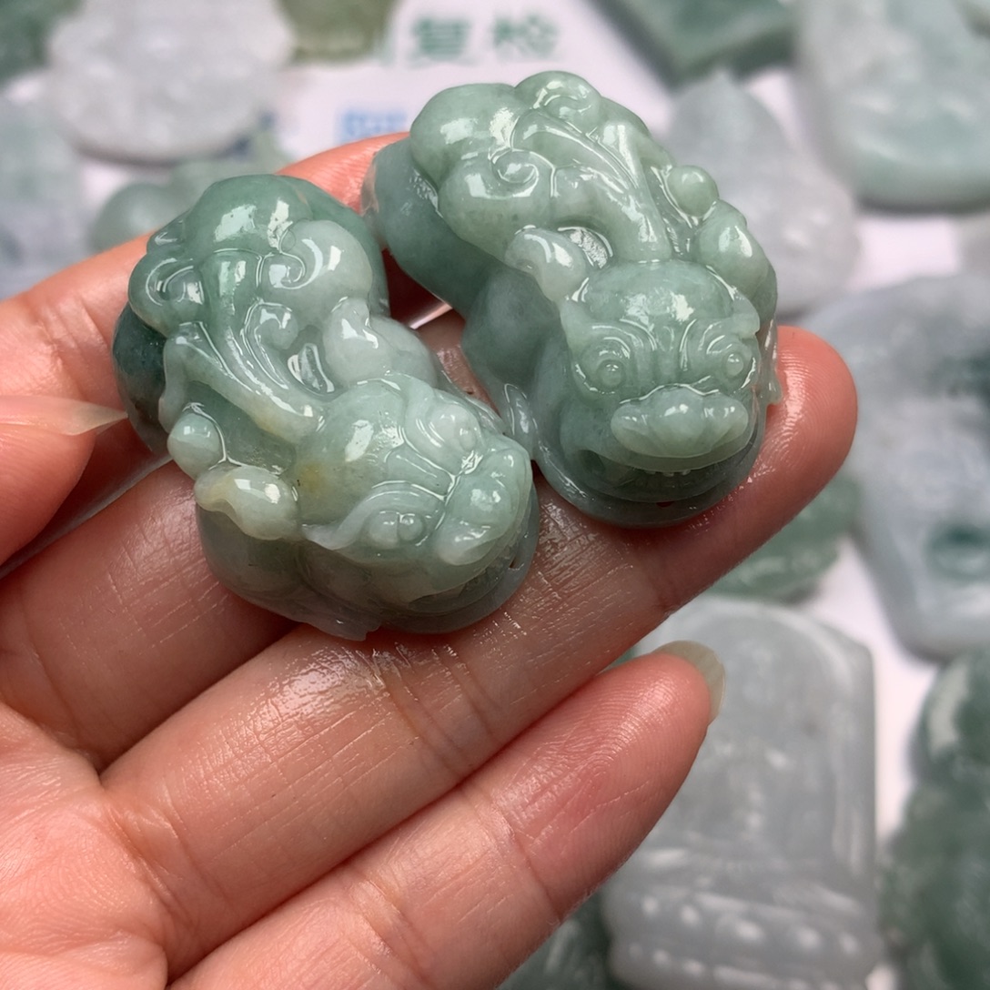 定制翡翠未镶嵌翡翠