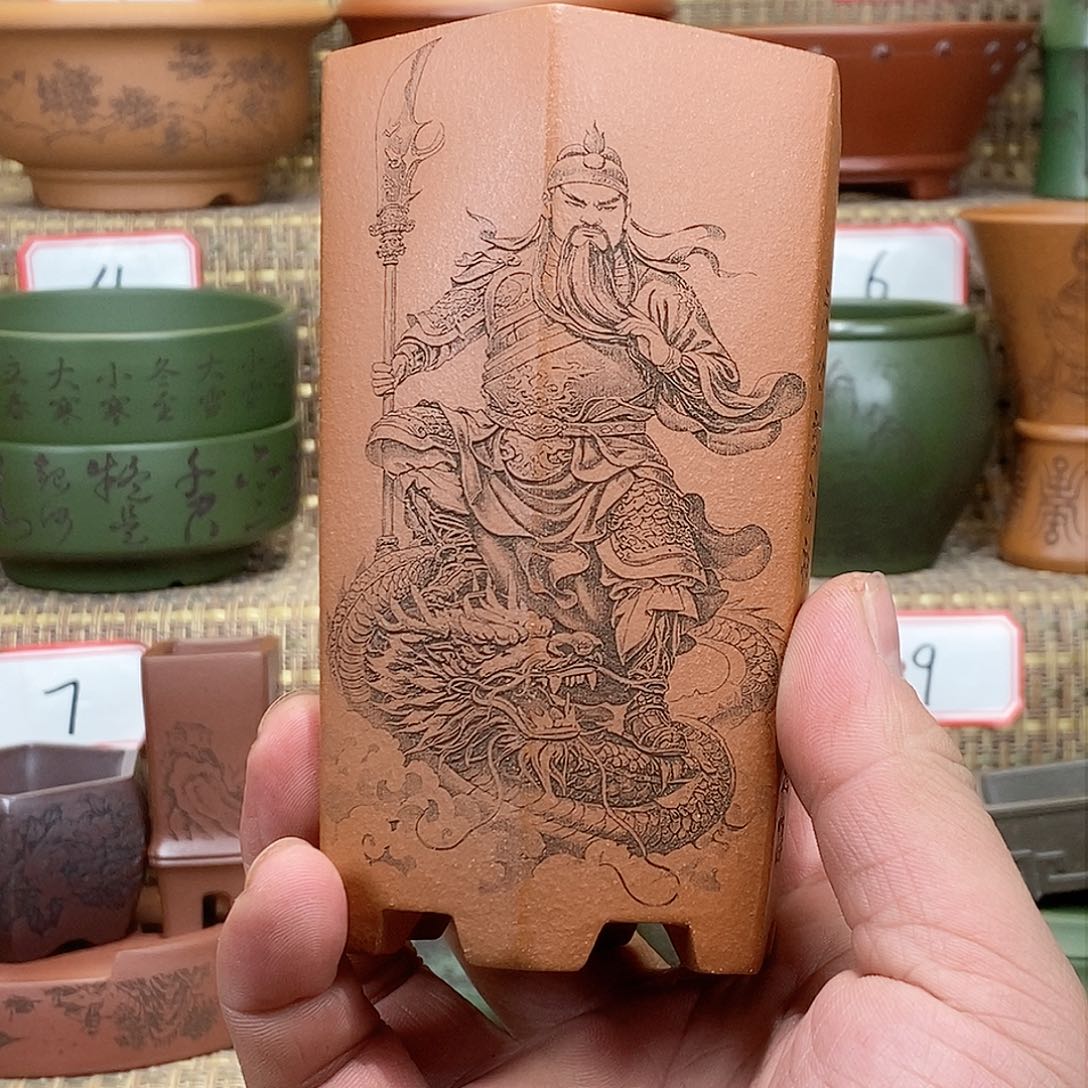 紫砂花盆我在等他