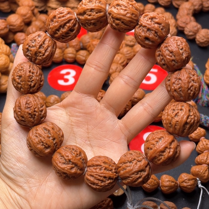 文玩核桃吊坠珊瑚粗筋手持