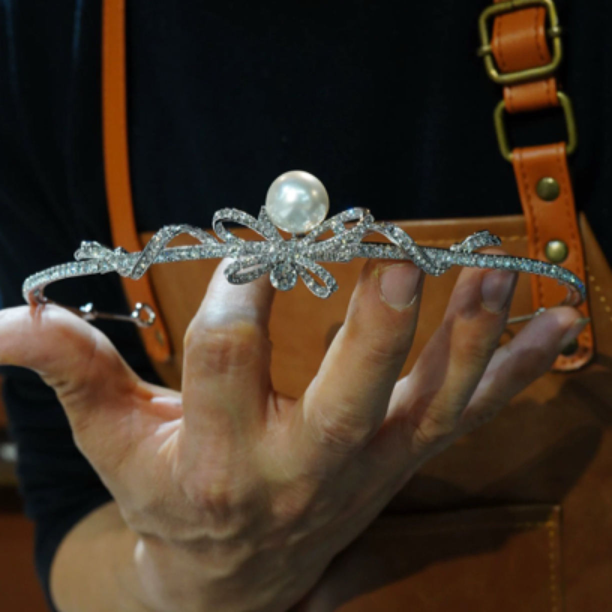 合金仿水晶婚庆饰品 17491珍珠蝴蝶结发箍皇冠精致小巧公主风