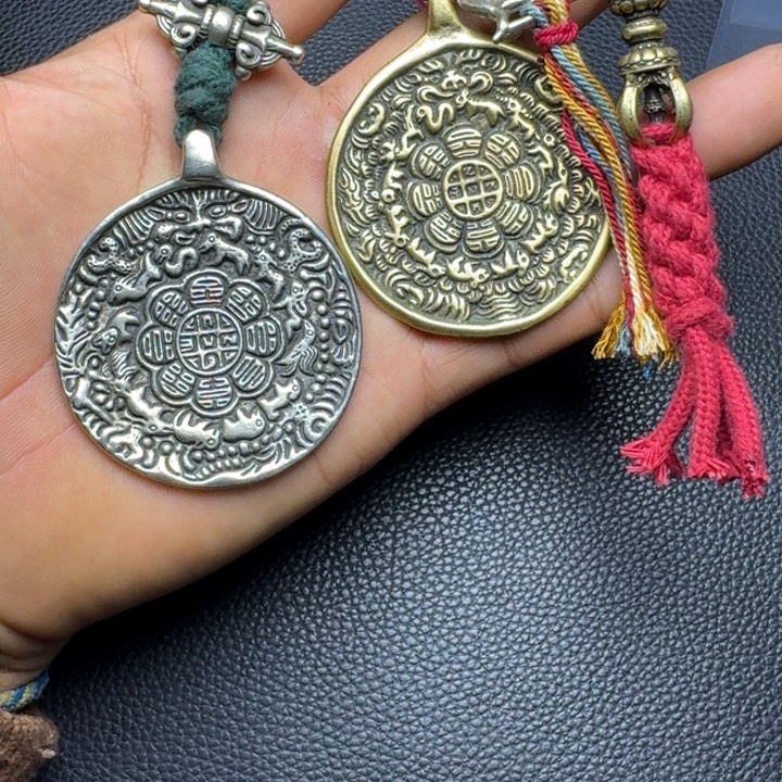 满***兜泥塑藏式风格九宫格..