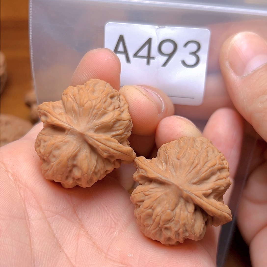 文玩核桃吊坠36免野狼