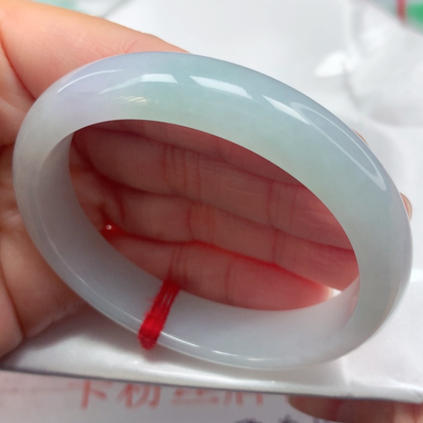 【闪购商品】翡翠手镯（贵妃镯）未镶嵌冰胶浅绿贵妃手镯5354圈22号